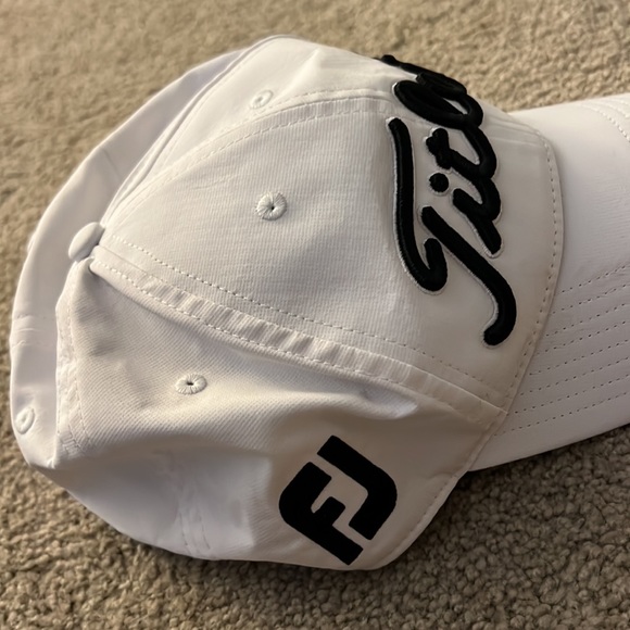 Titleist Hat - Picture 2 of 5